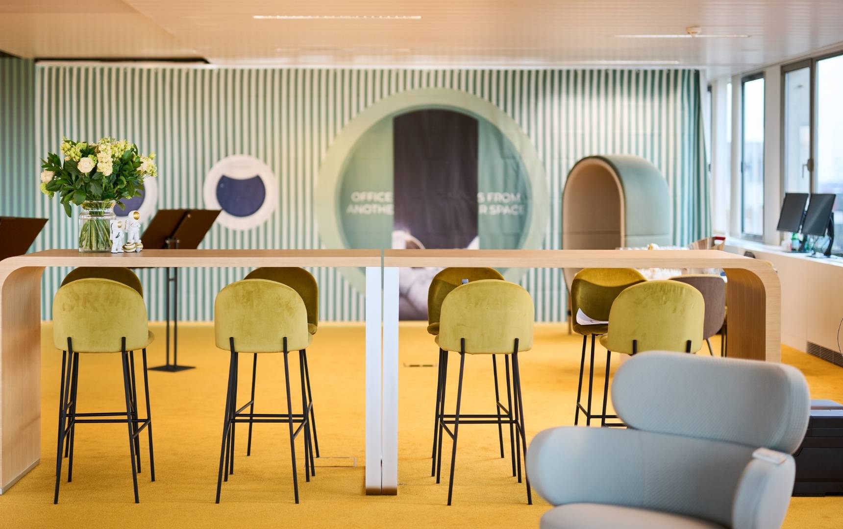 Workspace from another planet